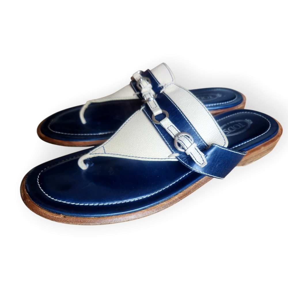 Tod's Leather Sandals Flip Flops Slip On Navy White Ivory Buckle EU 38.5 US 7.5
